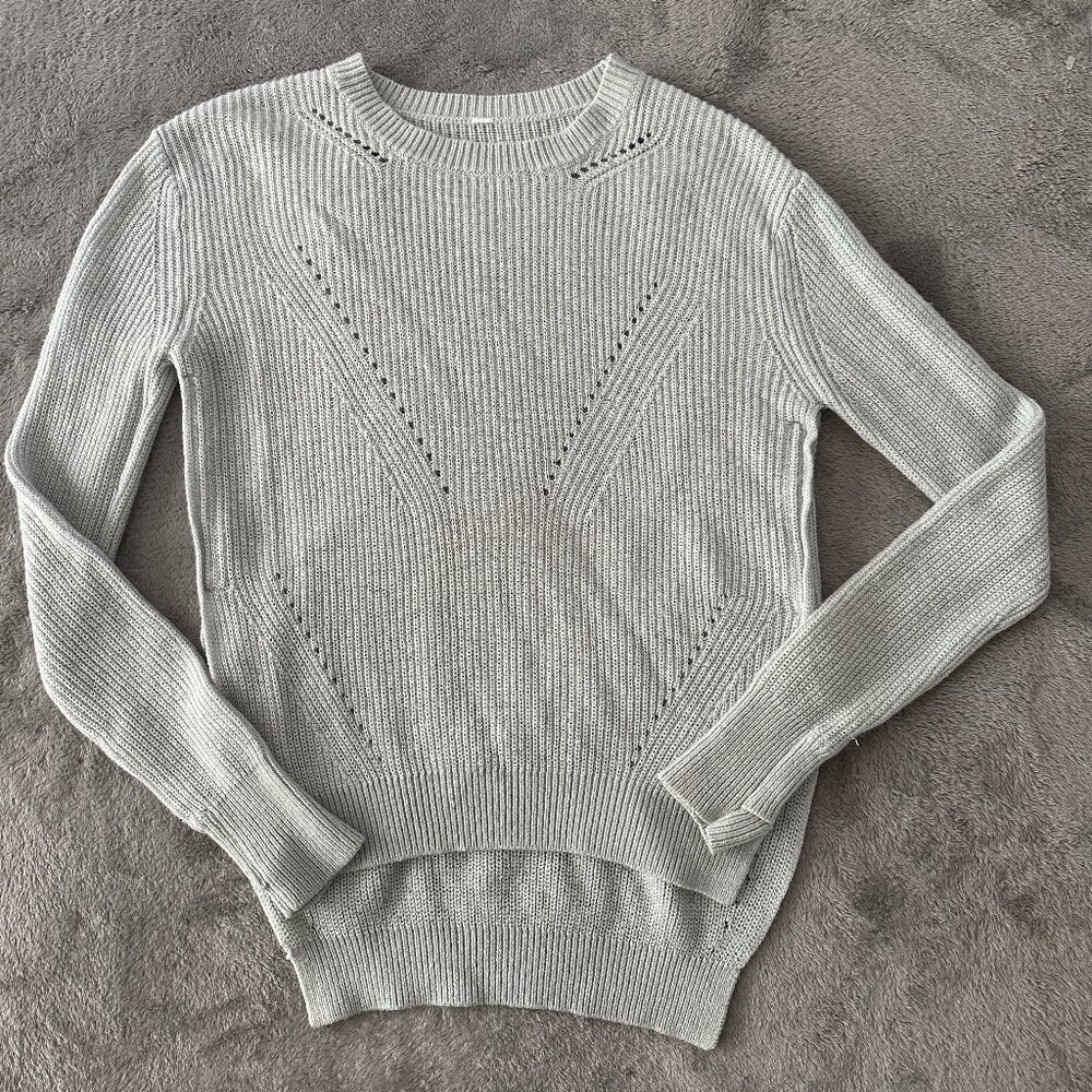 Lululemon Seva Sweater Women's size 6/8 M *See Measurements Long Sleeve Shirt